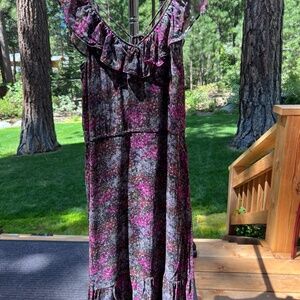 Paige XS mid-length flower print dress.